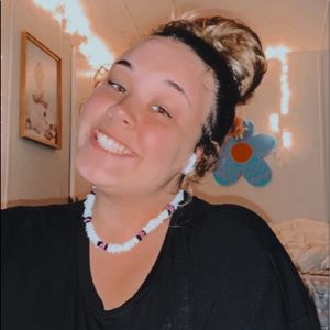 Meet your Posher, Macie